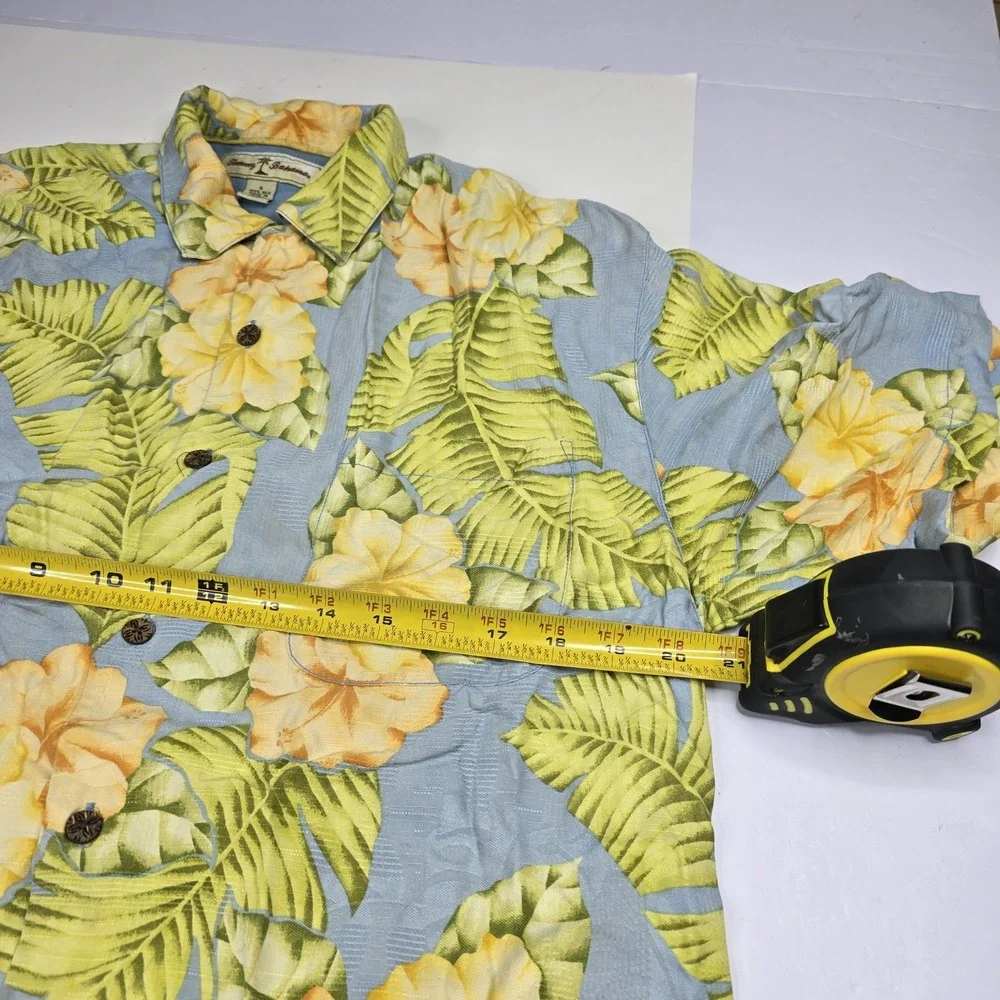 Tommy Bahama Shirt Mens Small Blue‎ Yellow Silk Floral Hawaiian Button Up Summer